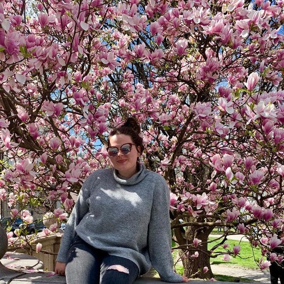 Meet your Posher, Carli - Picture 1 of 1